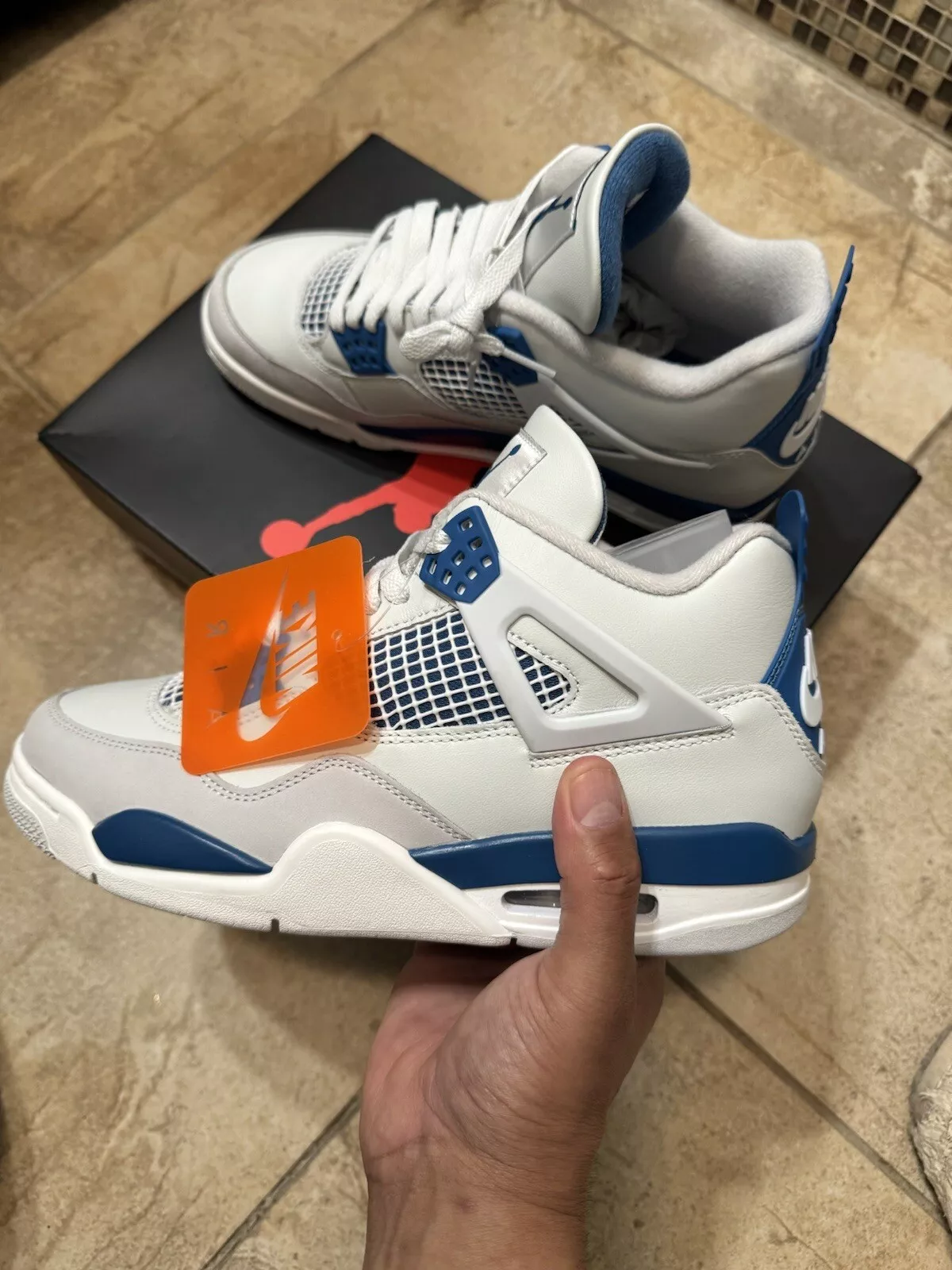 Air Jordan 4 Retro ‘Military Blue’ photo review