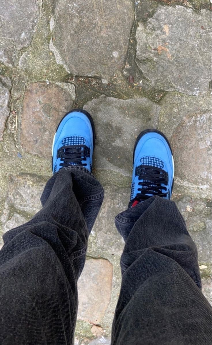 Air Jordan 4 Retro x Travis Scott ‘Cactus Jack’ photo review
