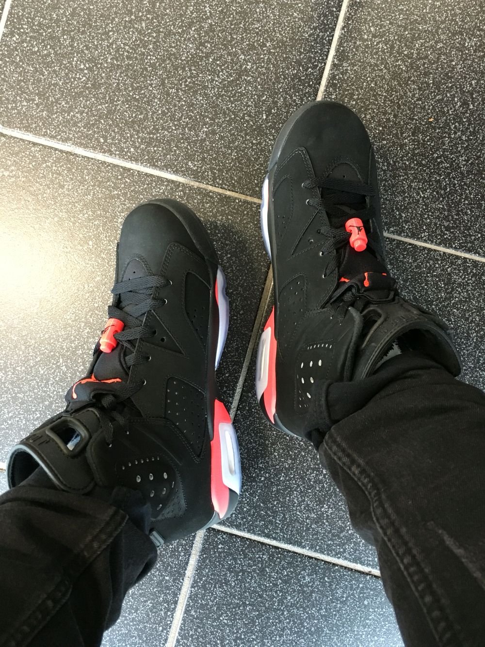 Air Jordan 6 Retro ‘Infrared’ photo review