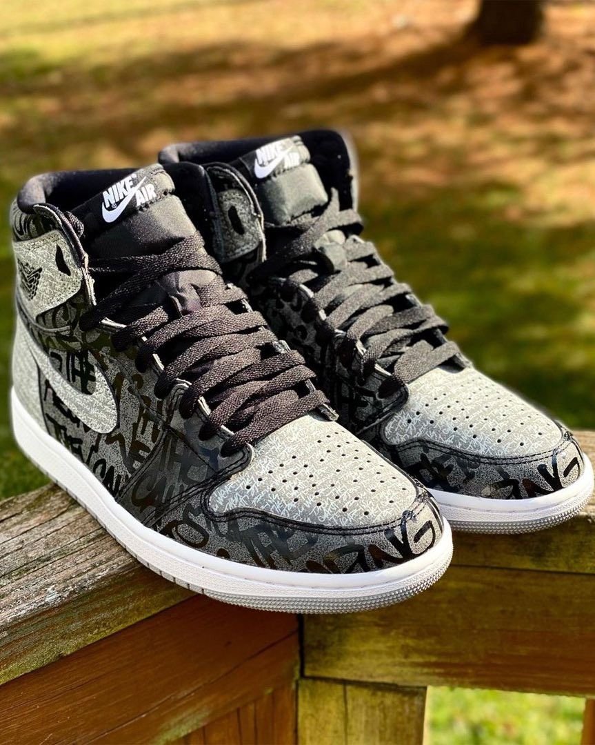 Air Jordan 1 High OG ‘Rebellionaire’ photo review