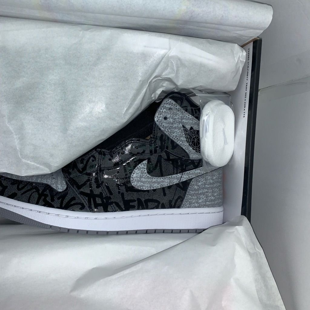 Air Jordan 1 High OG ‘Rebellionaire’ photo review