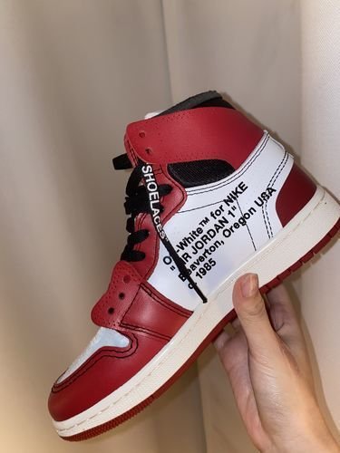 Air Jordan 1 x Off-White Retro High OG ‘Chicago’ photo review