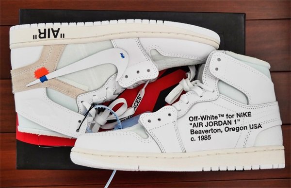 Off-White x Air Jordan 1 Retro High OG ‘White‘ photo review