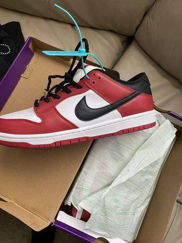 Nike SB Dunk Low ‘J-Pack Chicago’ photo review