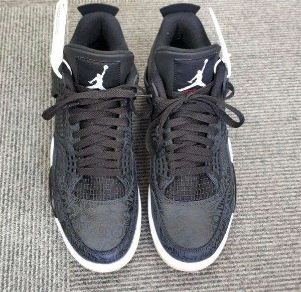 Air Jordan 4 Retro ‘Black Laser’ photo review