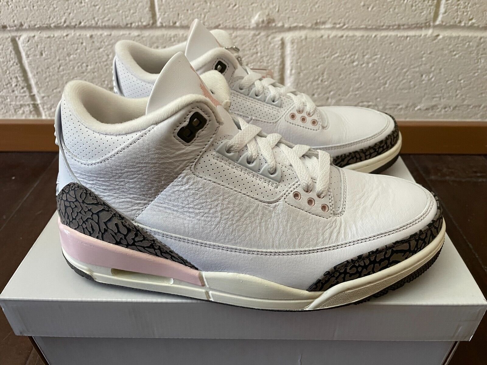 Air Jordan 3 Retro ‘Neapolitan’ photo review
