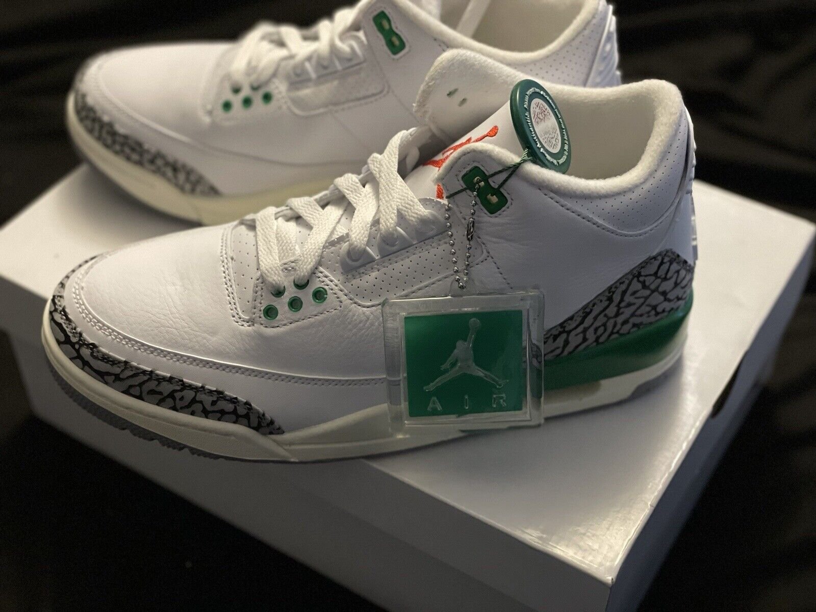 Air Jordan 3 Retro ‘Lucky Green’ photo review