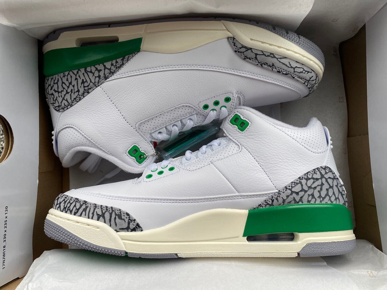 Air Jordan 3 Retro ‘Lucky Green’ photo review