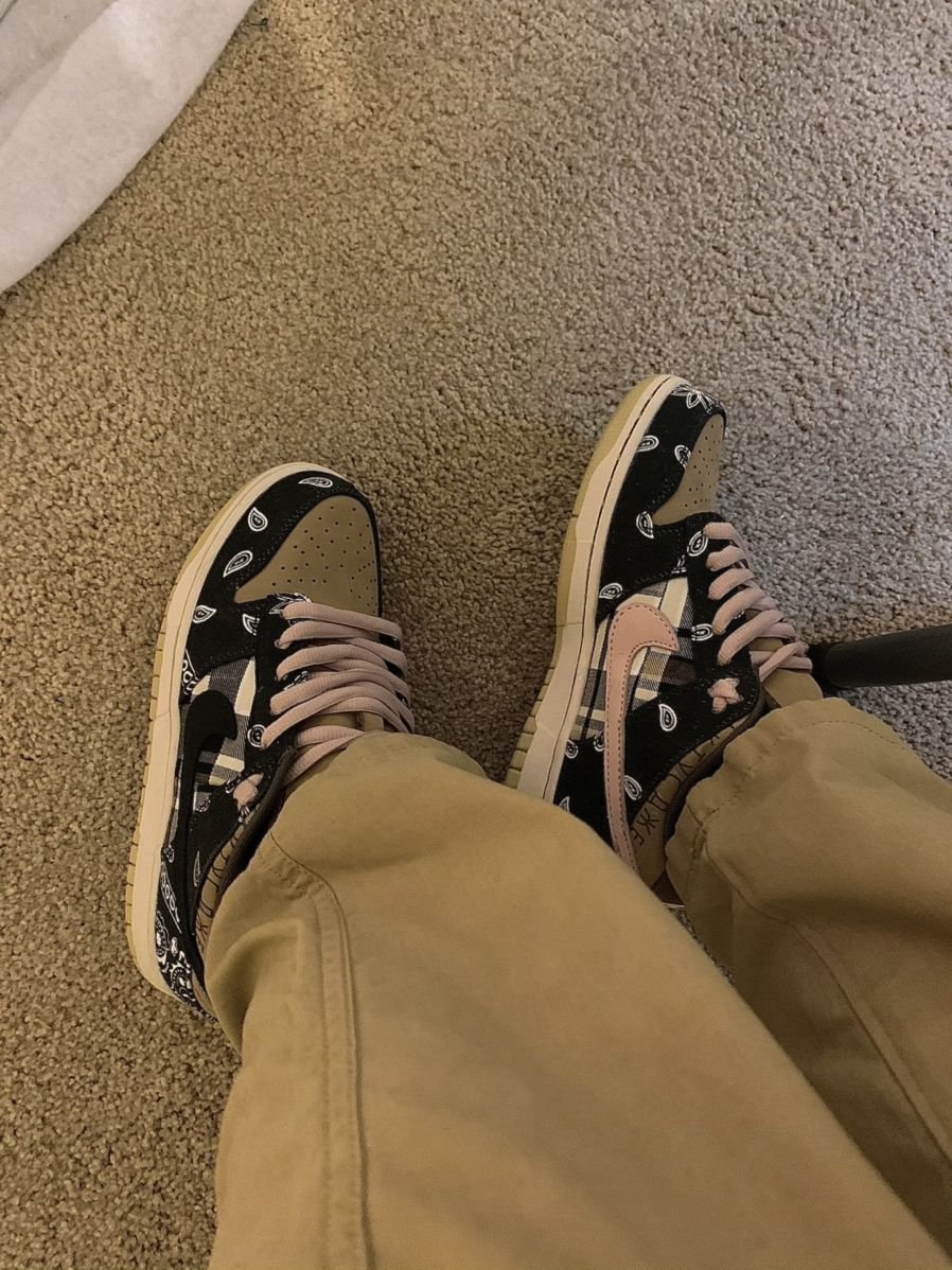 Nike x Travis Scott SB Dunk Low Premium QS ‘Cactus Jack’ photo review