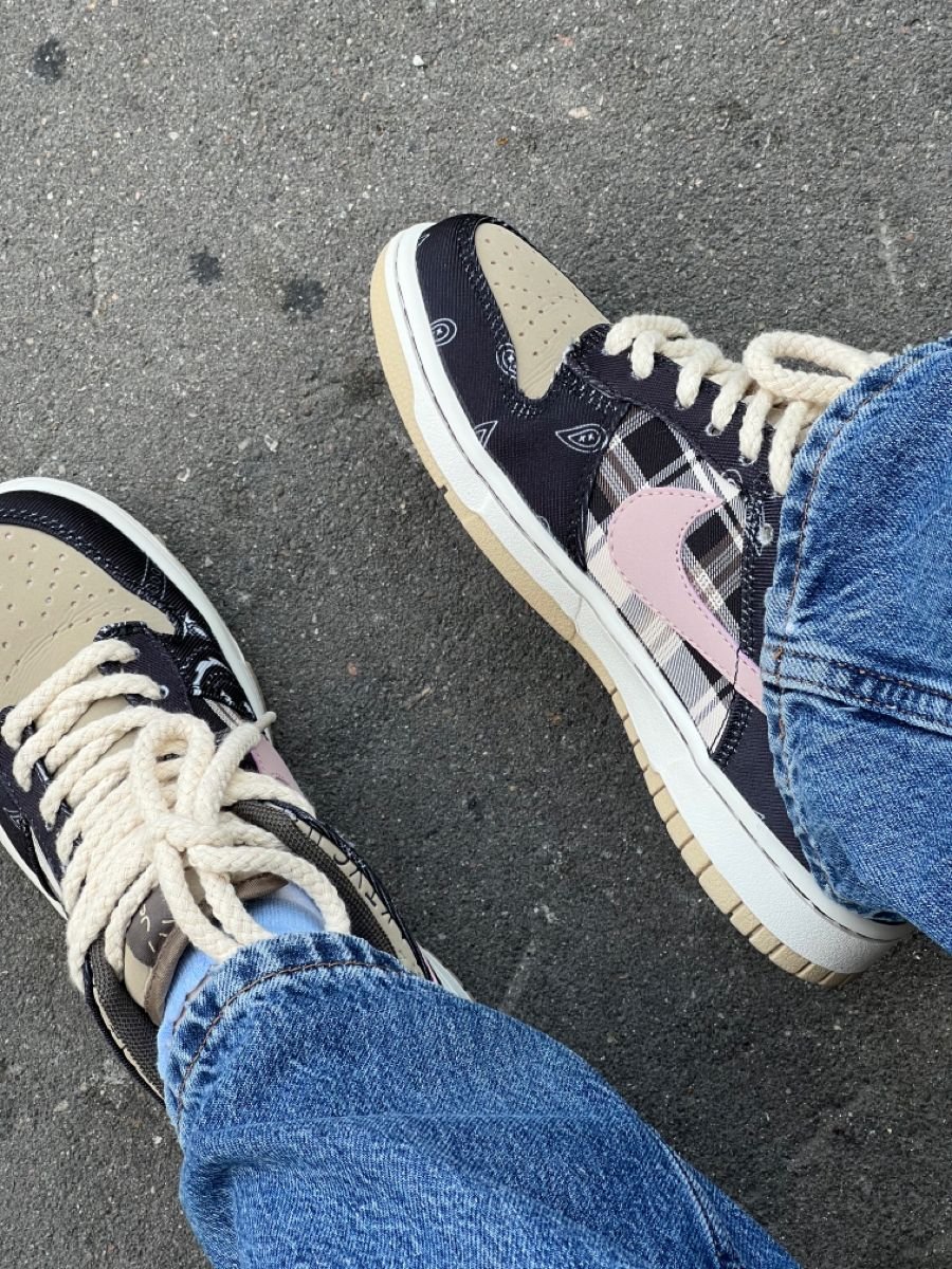 Nike x Travis Scott SB Dunk Low Premium QS ‘Cactus Jack’ photo review