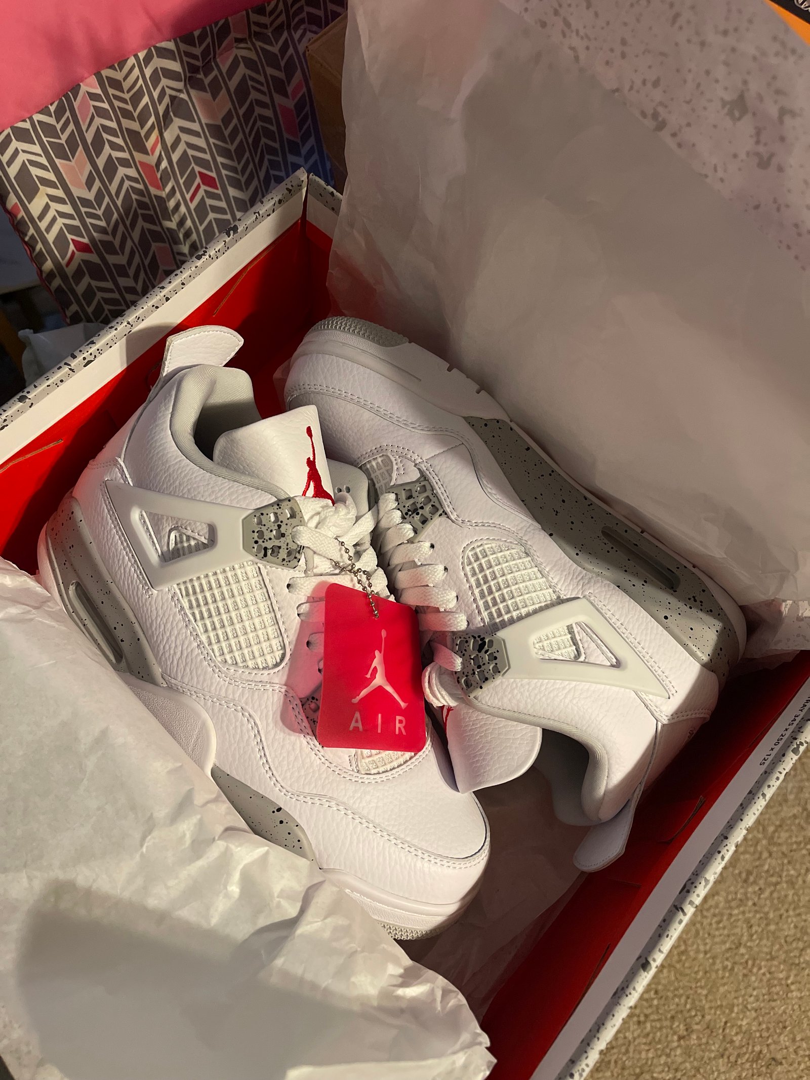 Air Jordan 4 Retro ‘White Oreo’ photo review