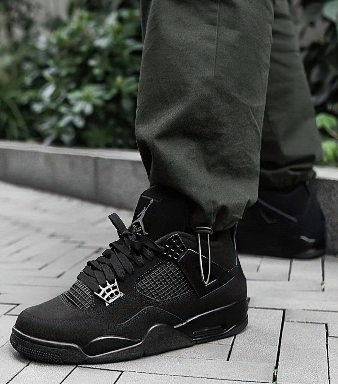 Air Jordan 4 Retro ‘Black Cat’ photo review