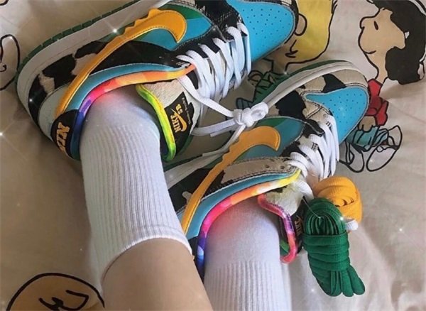 Nike x Ben & Jerry’s SB Dunk Low ‘Chunky Dunky’ photo review