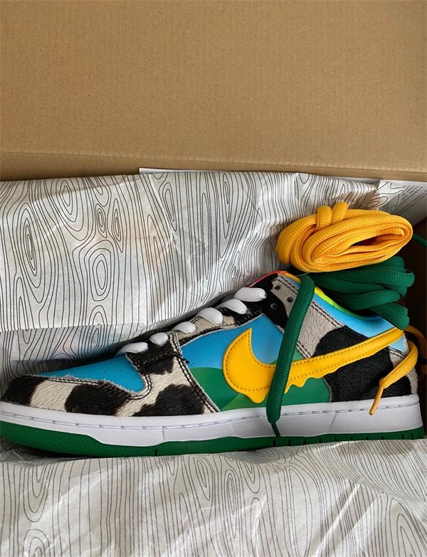 Nike x Ben & Jerry’s SB Dunk Low ‘Chunky Dunky’ photo review