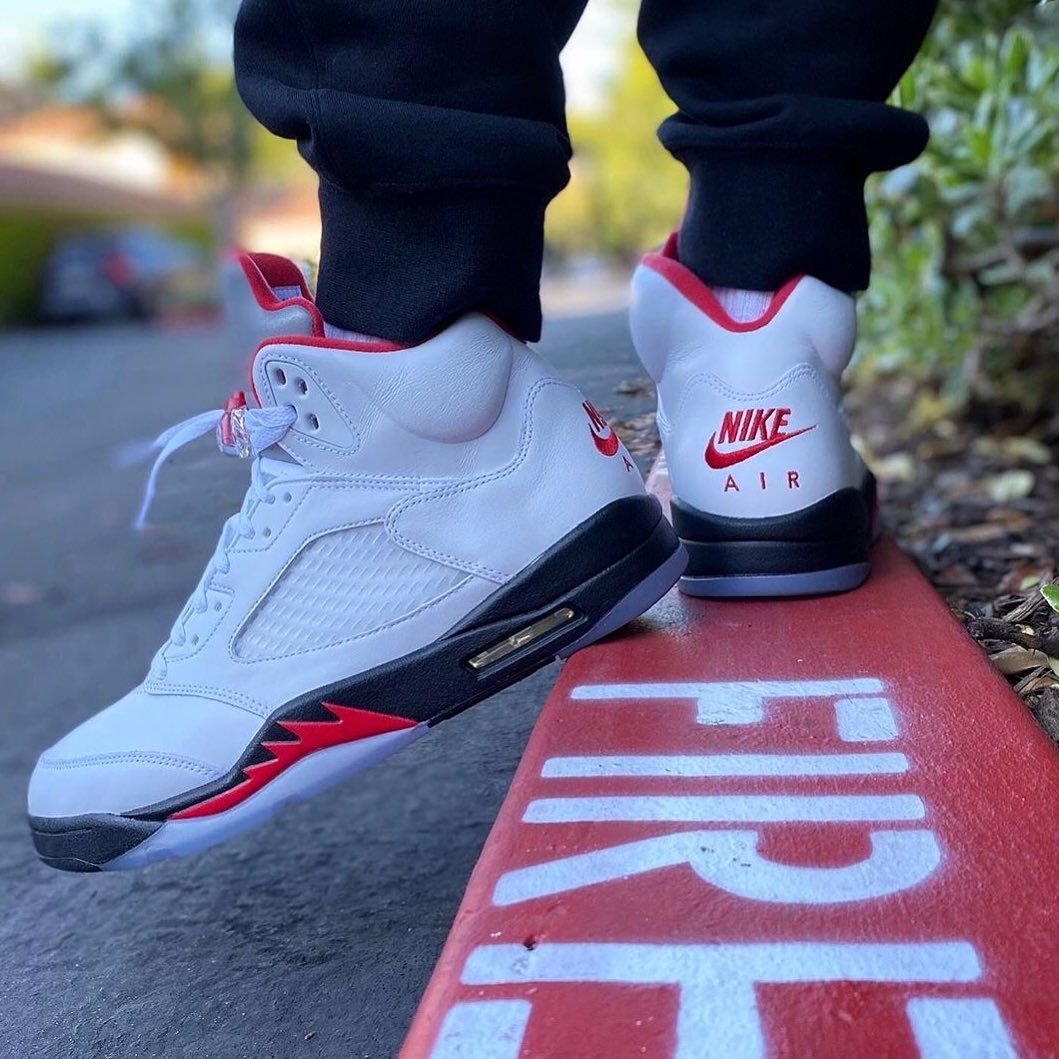 Air Jordan 5 Retro ‘Fire Red’ photo review