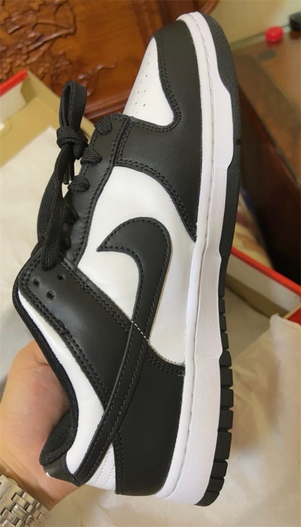 Nike Dunk Low ‘Georgetown’ photo review