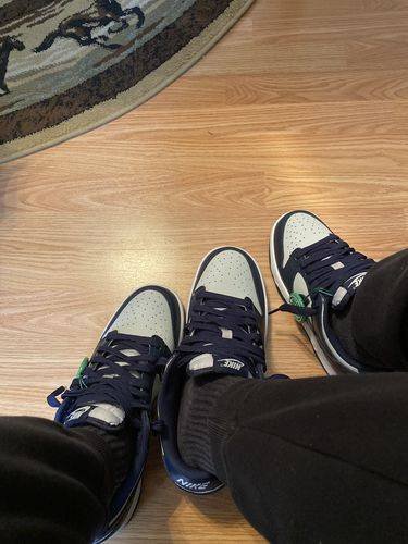 Nike Dunk Low ‘Georgetown’ photo review