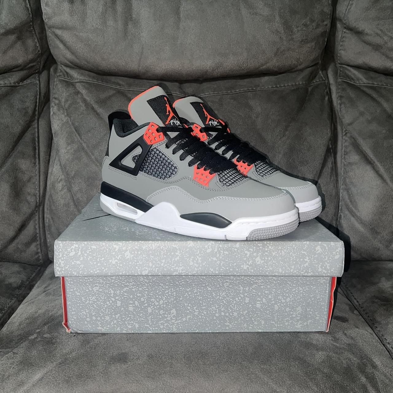 Air Jordan 4 Retro ‘Infrared’ photo review