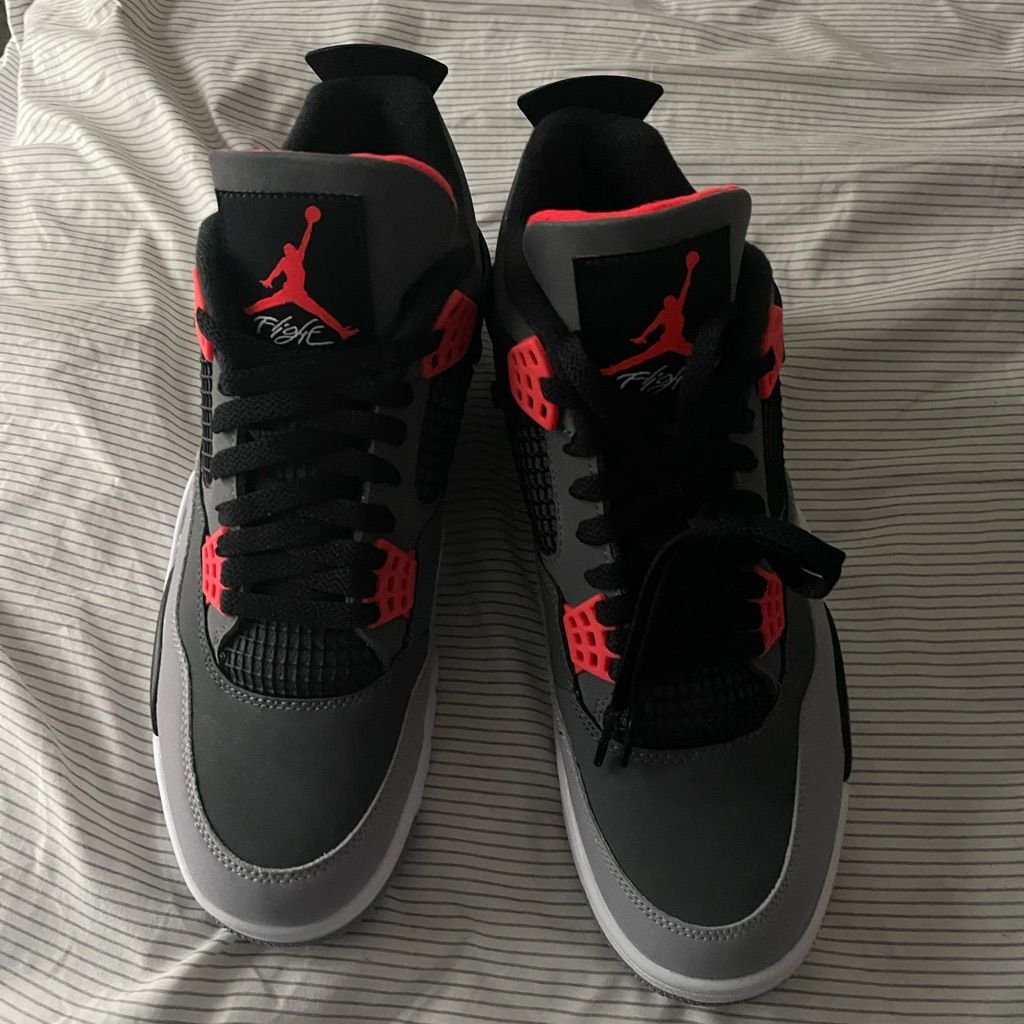 Air Jordan 4 Retro ‘Infrared’ photo review