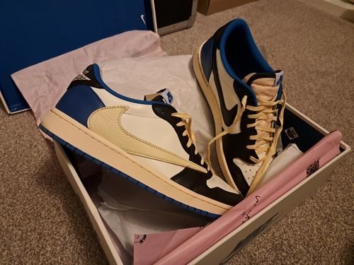 Air Jordan 1 Retro Low x Fragment Design x Travis Scott x ‘Sail Black Military Blue’ photo review