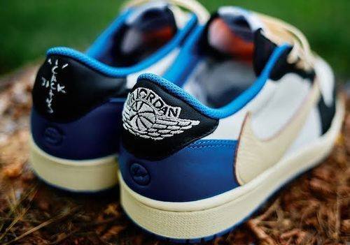 Air Jordan 1 Retro Low x Fragment Design x Travis Scott x ‘Sail Black Military Blue’ photo review