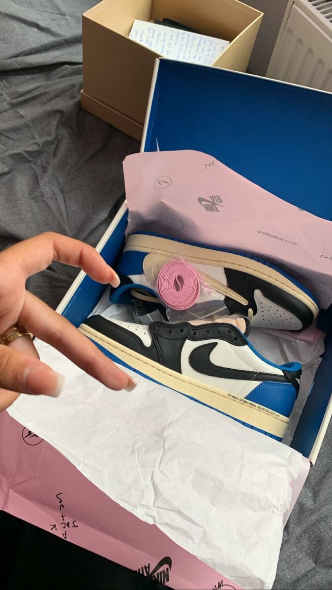 Air Jordan 1 Retro Low x Fragment Design x Travis Scott x ‘Sail Black Military Blue’ photo review
