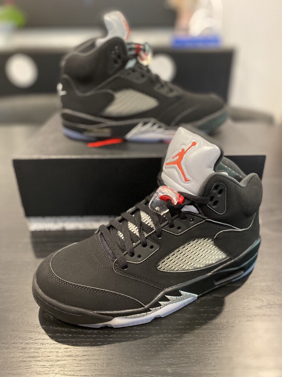 Air Jordan 5 Retro OG ‘Black Metallic Reimagined’ photo review